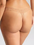 Panache Allure Thong – Spitzen-String (Honey/Nude)