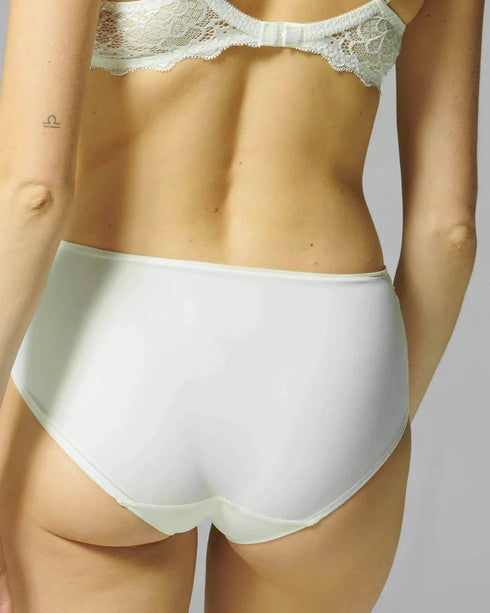 Taillen-Slip Naturel CARESSE SIMONE PÉRÈLE