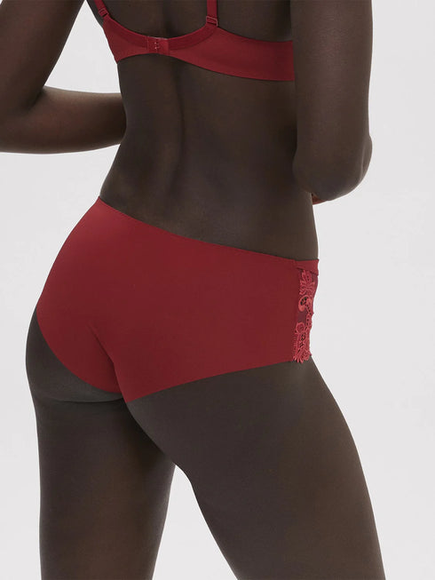 Shorty Lipstick SAGA SIMONE PÉRÈLE