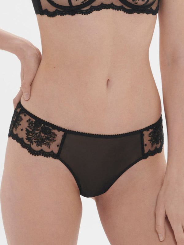 String Schwarz INTRIGUE SIMONE PÉRÈLE