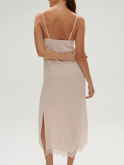 Nighty Lang Sakura Pink SATIN SECRETS SIMONE PÉRÈLE