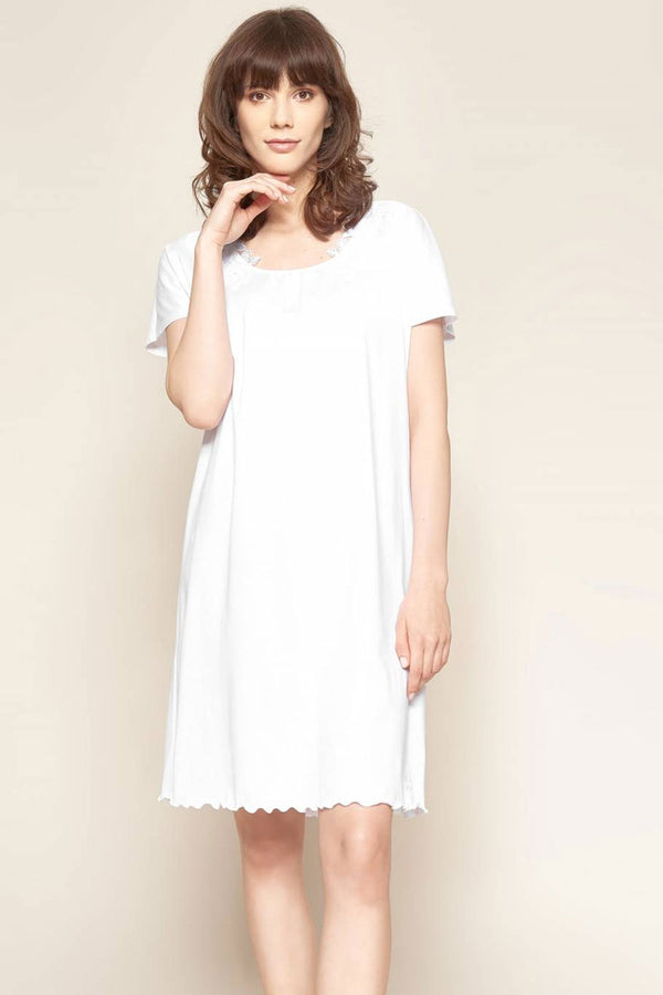 Féraud Nightdress – Romantic Lace, with dropped shoulders