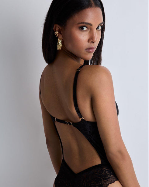 AUBADE Body THE NIGHT BEFORE Blackbird