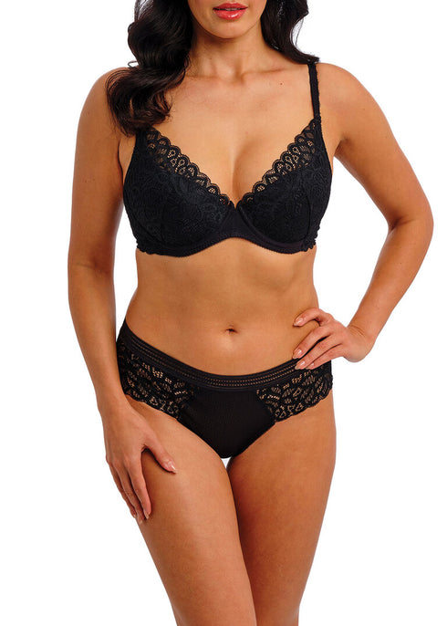 Wacoal Raffiné Black – Tanga aus floraler Stretch-Spitze