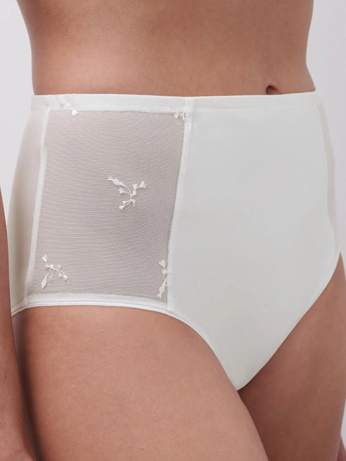 Chantelle Every Curve Milk Taillenslip