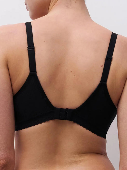 Chantelle Romance Schwarz Covering T-Shirt BH