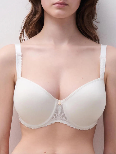 Chantelle Every Curve Milk Balconette BH